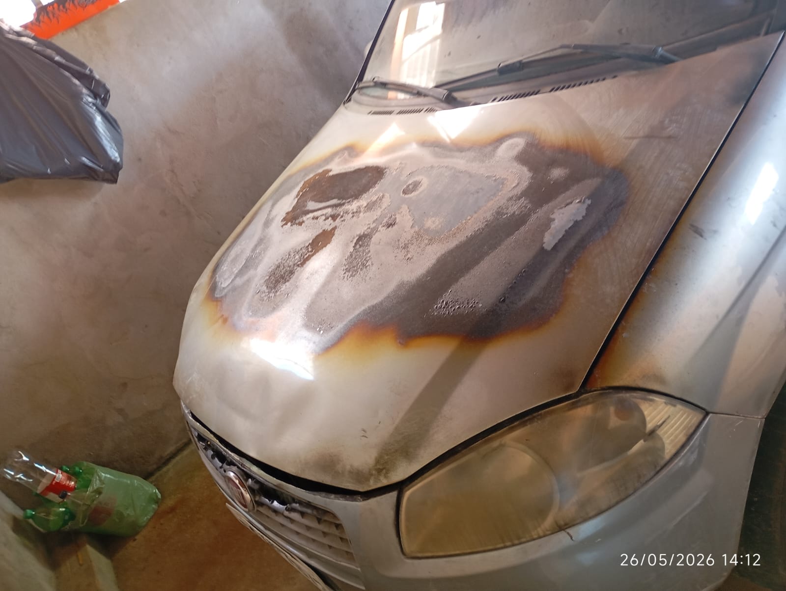 Carro queimado