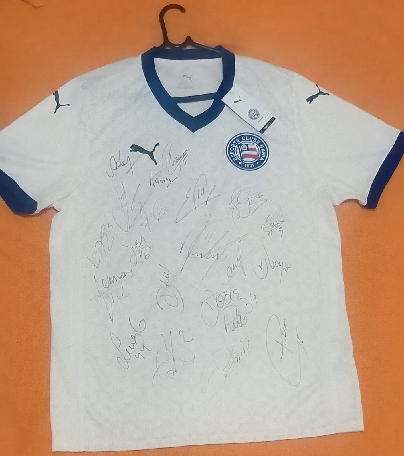 Sorteio da Camisa OFICIAL do Bahia Autografada pelos atletas do Esporte Clube Bahia
